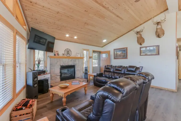 06_87370c45-f755-44c2-aff8-ced12de26627