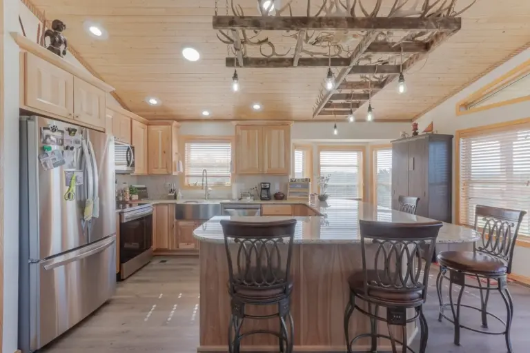 07_a92ce9c6-7b59-459a-b2fb-53e1503ee63a