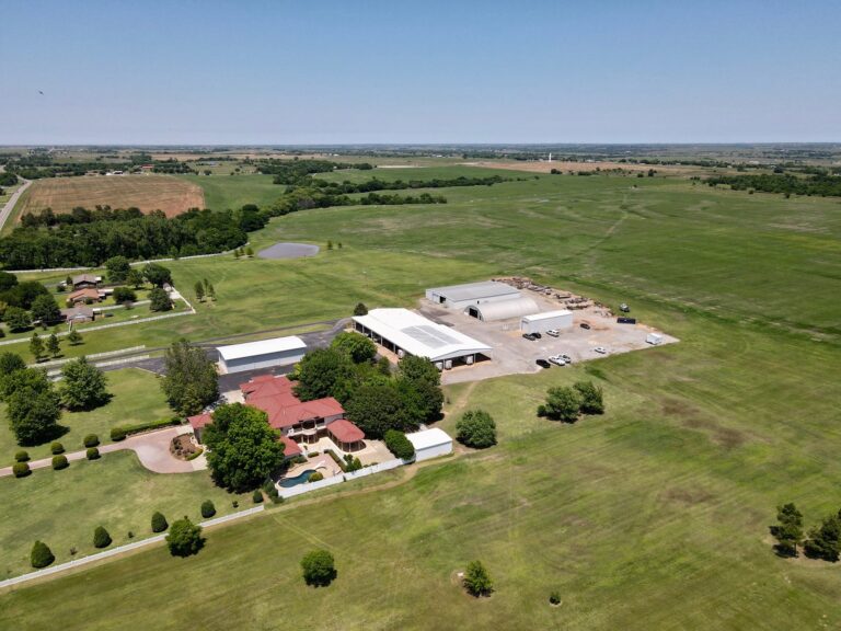 Recreational Ranch with Luxury Home For Sale in Grady County