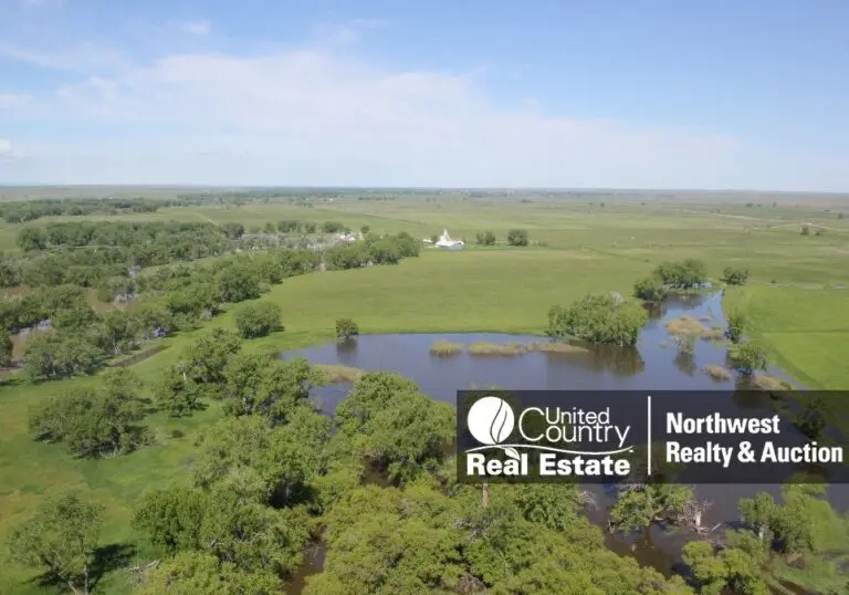 Riverfront Farm & Ranch For Sale in Phillips County