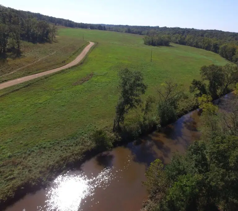 Live Water Hunting Ranch For Sale in Edwards