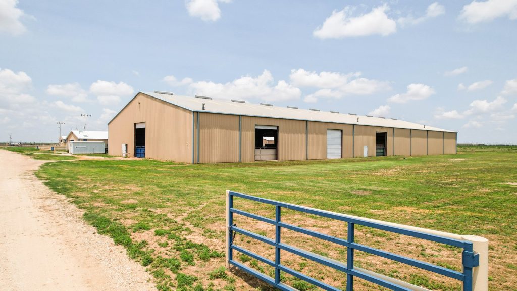 11-Parmer-County-TX-Equine-Training-Facility-and-Land-For-Sale