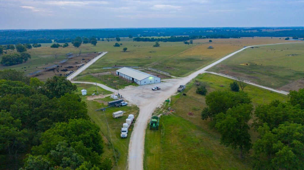 Farm & Cattle Ranch For Sale in Cedar County