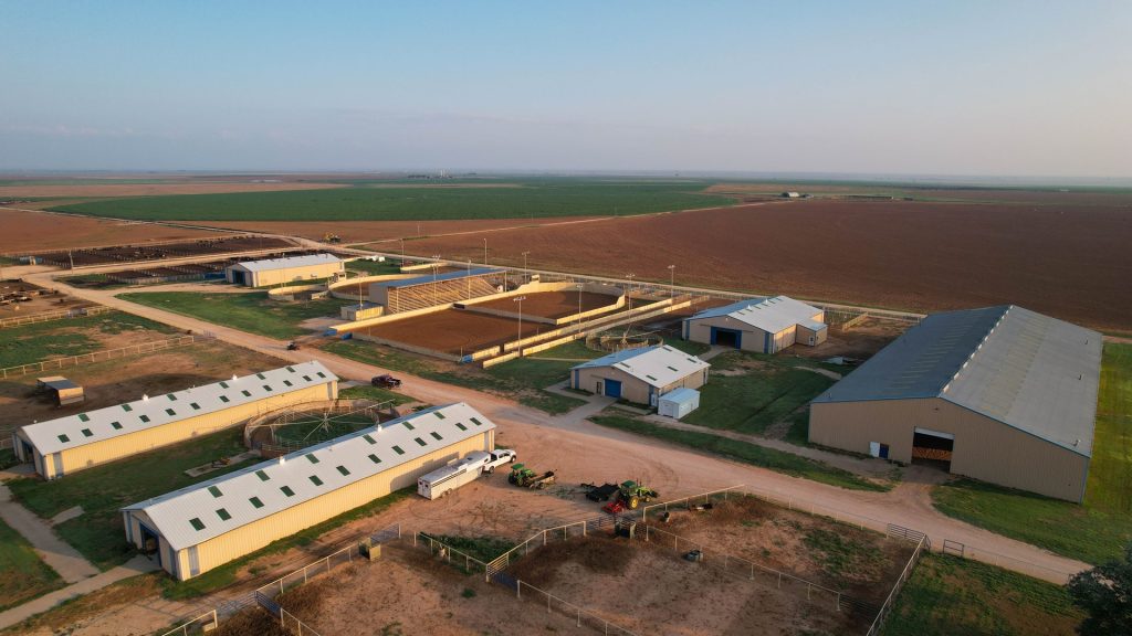 TX | Equine Training Facility & Land For Sale