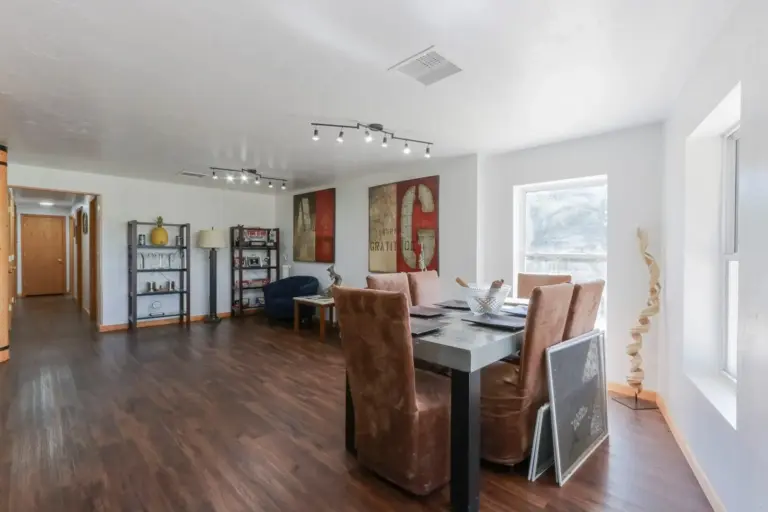 22_652f61f4-32c8-4231-9223-7d8b05792cd3