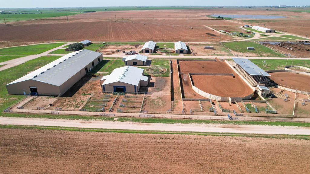 4-Parmer-County-TX-Equine-Training-Facility-and-Land-For-Sale
