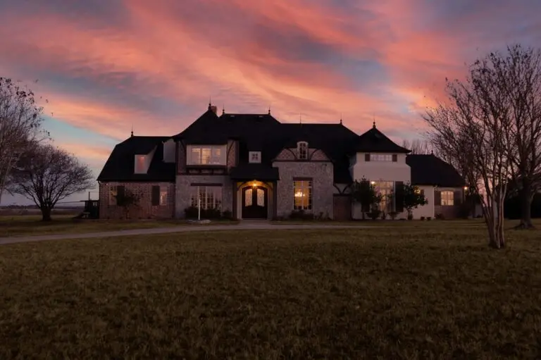 Luxury Ranch Home & Hay Farm in Tyler
