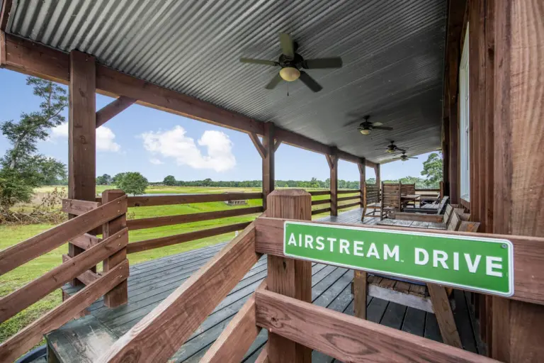 36_5202536c-b0d7-4f0d-be70-eb8d7503be90