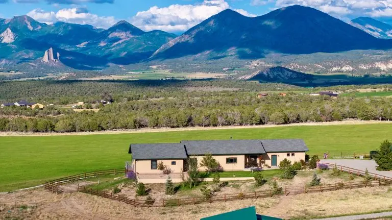 equine ranch in crawford