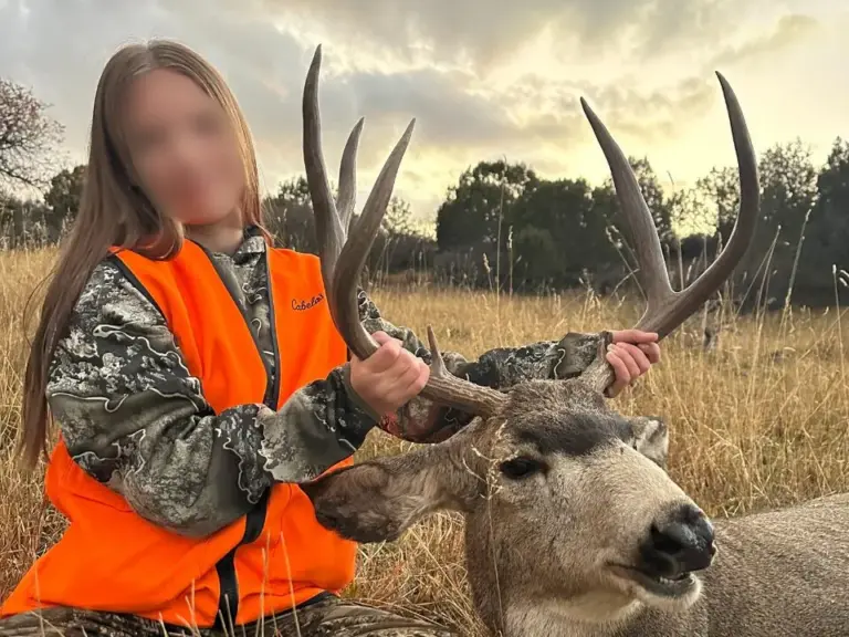 07_cd185082-a5d1-47a2-b3ad-1bf1b6fa5ec3