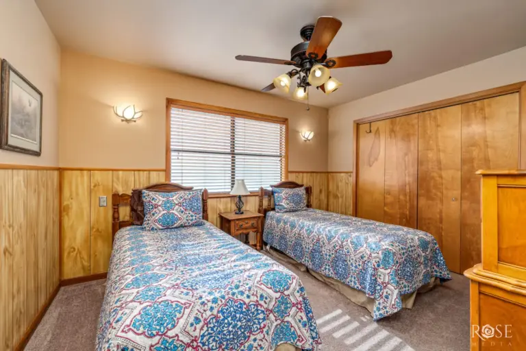 10_5c5ac83a-8ed8-441e-9867-4123b1fa04a3