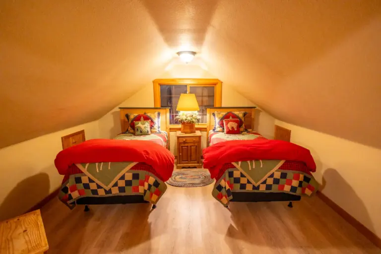 24_fe95fbc7-b2c8-4e37-9c41-f76bd1c8781d