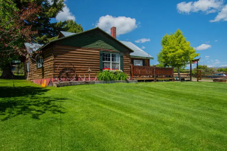 33_87e8af61-f6db-45a6-ba77-ebe8d2d8a55a