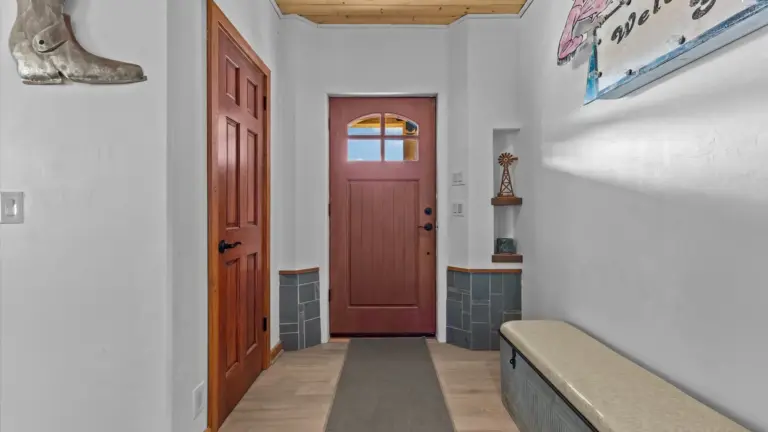 04_c255212b-ab34-4e10-ab39-31e1594d76d8