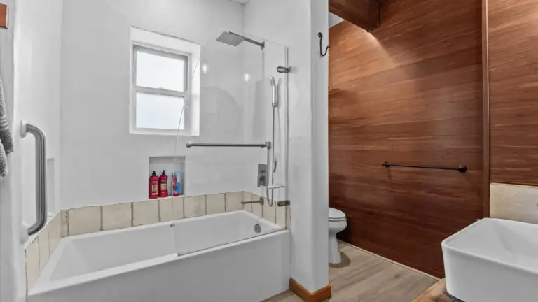 15_b8b5017f-afba-4cf4-b6d2-a1646cc5a708