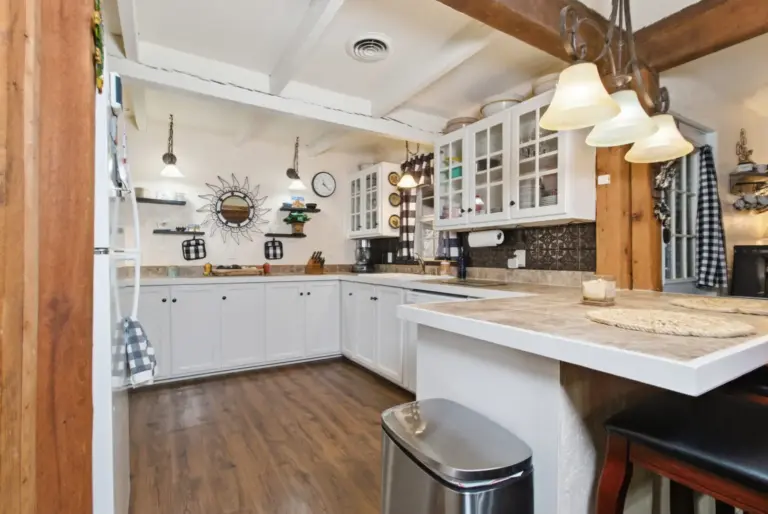 17_f49c0f75-5364-4b6b-9851-964441e81ec9