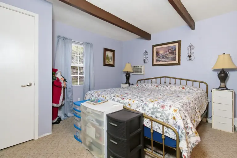 21_237e31d1-20ea-4197-baa8-6529b0bdf3e8