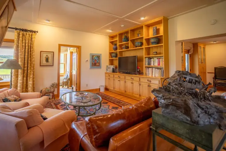 12_d98f47be-d8c1-4d06-a72f-0ae2e52bb45f