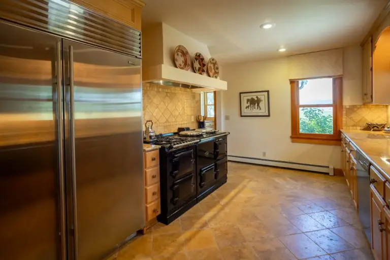 20_0525a944-ba97-47fc-a794-e10d1f30d0dc