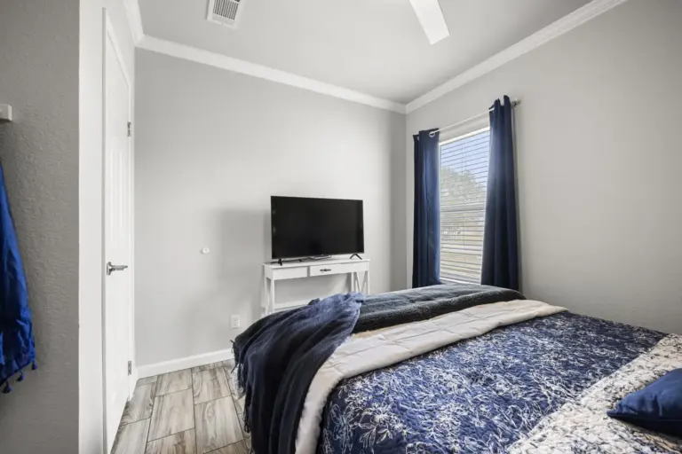 20_858ee670-bd67-4d12-8f70-ba1db30d1116