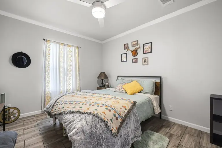 22_a9f2af62-bd82-48ea-bc26-1f3ff3815ab9