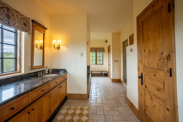 22_bc98b997-93ca-4794-b829-865cdc3e46b7