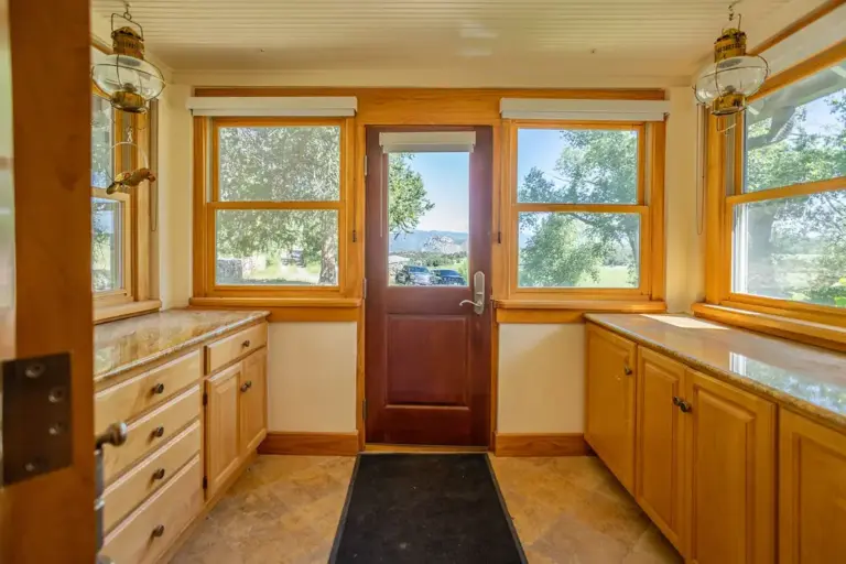 23_f28a7cf6-2593-4707-b1e2-ec55715c0047