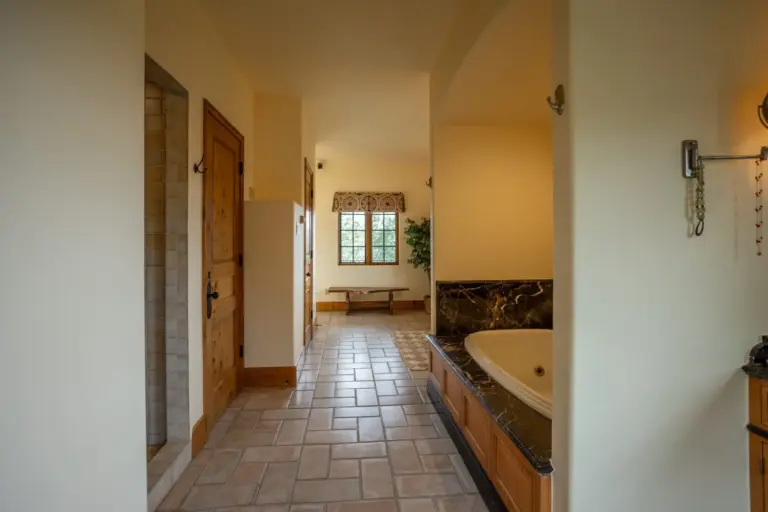 24_24bf7307-8165-4aad-9b20-7cc1ff6b65a3