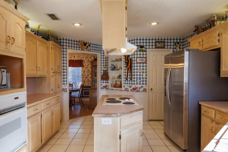 24_4147d5d6-6b48-43af-8c54-e3586d1db0b4