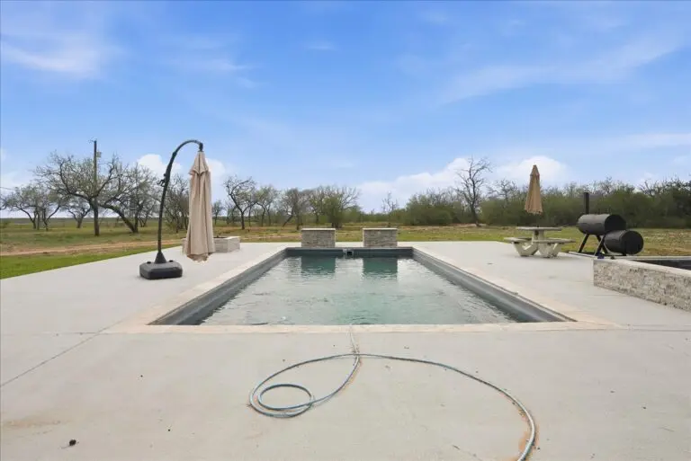 24_684459e9-3013-4b3b-8265-1ddda41f7ee3