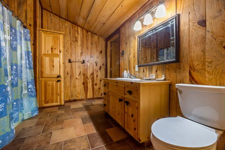 28_a30e3da6-9fd7-44b5-abd5-4646e3af7aa5