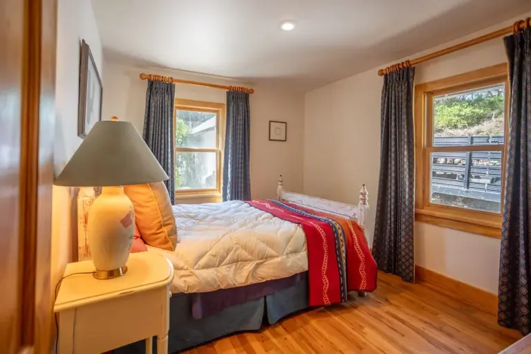 34_80de8630-e4b0-405e-8ea7-905b5ebcf539