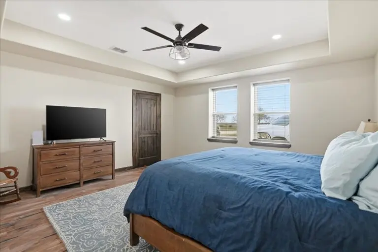 43_03376c9f-b7a6-4f8d-aad5-75ec79ba427d