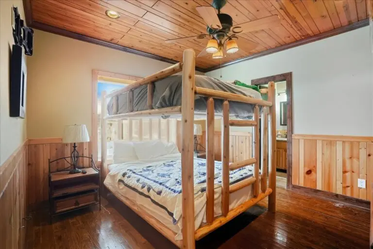 44_7d0af59e-2238-46e3-a373-c14bdfa28ad9