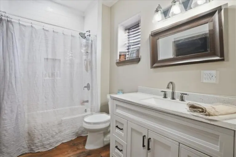 48_03eae5f4-900c-473e-a7e3-f199d8b86bf1