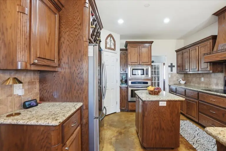 09_a8b18371-f704-46db-bb0c-4721981e52a4