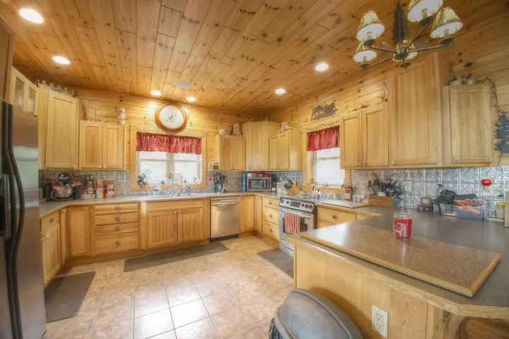 09_e30609e3-9226-47b1-b7ee-fe4e58213161