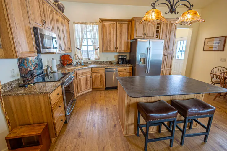 10_770b7153-5a83-497c-8638-a6881a40a374