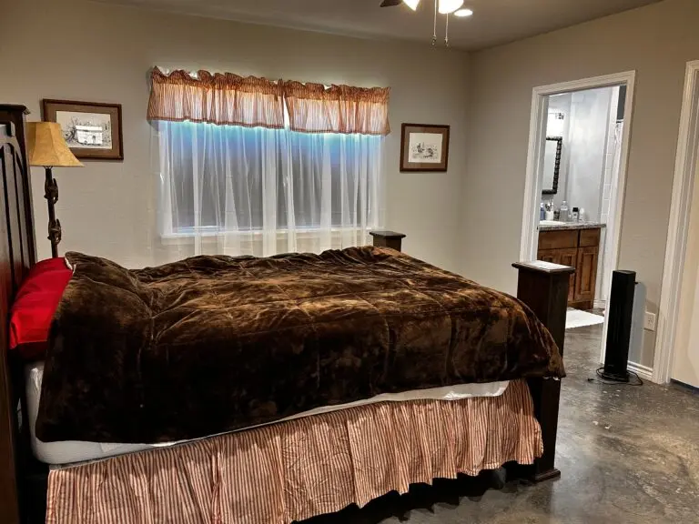 10_eee3402e-ad4a-4334-bfe1-23f4e43e26cc