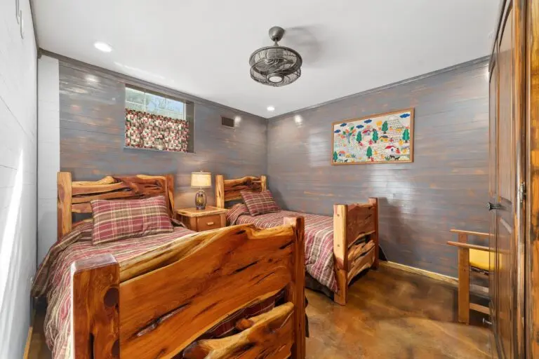 17_13e7f839-9844-4f62-a86f-061fd83ccded