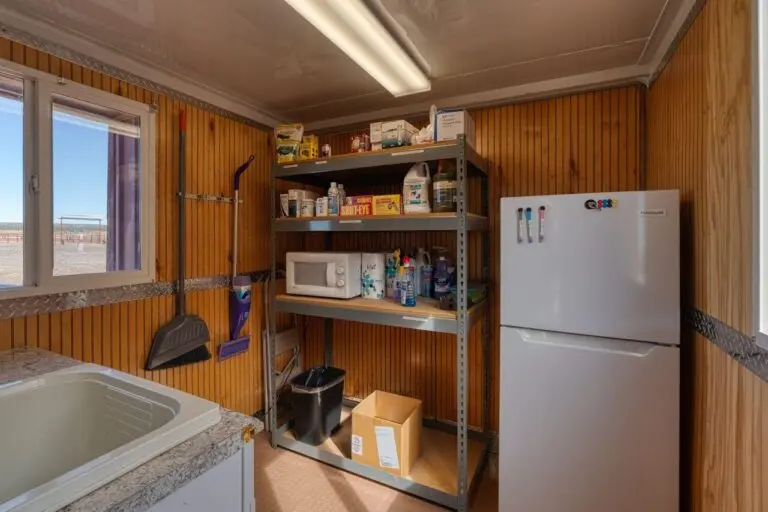 21_ff3ae5df-4e94-4d29-8a1f-8b0a1a7c0005