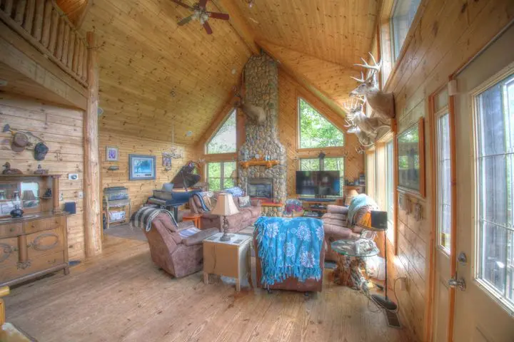 24_55db0d83-76e7-47a7-b964-70f4290a8e24