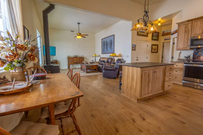 24_7c9074b5-a488-48f1-a35d-8386634fc245