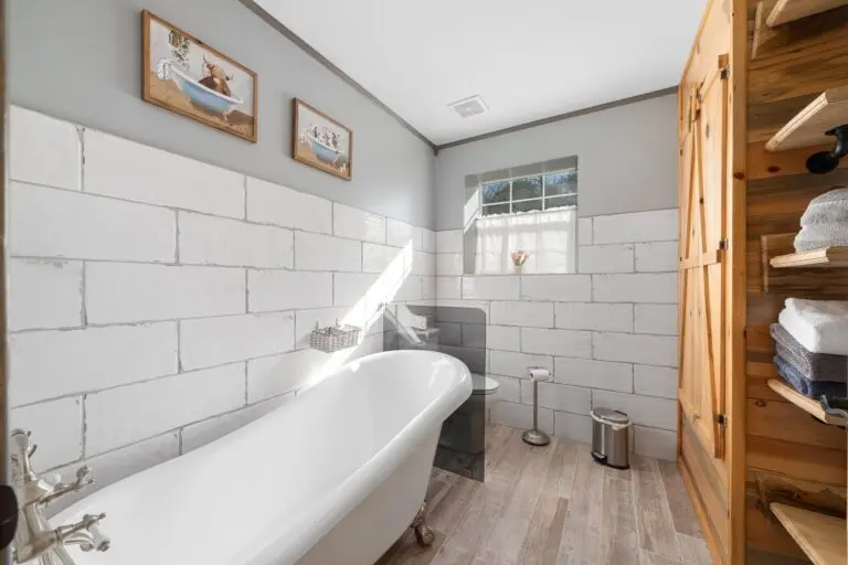 24_ff84758e-705f-4d17-a309-1ef7f39c006b