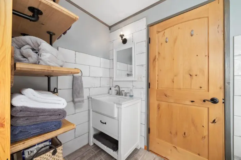 25_557460e7-4b37-4430-ad63-25396d9bad2b