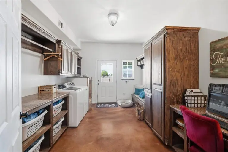 28_bda12100-58d1-4014-be21-8af8a8ae5370