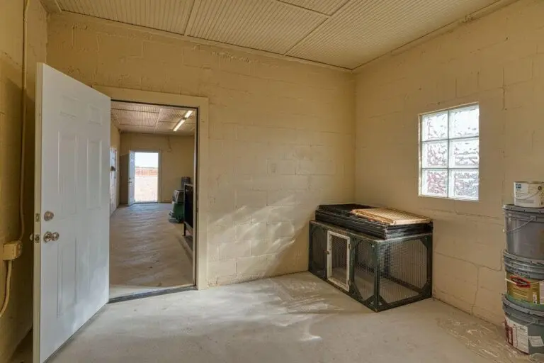 33_e1bf1b91-6e0c-4a84-a8a4-4107278bb131