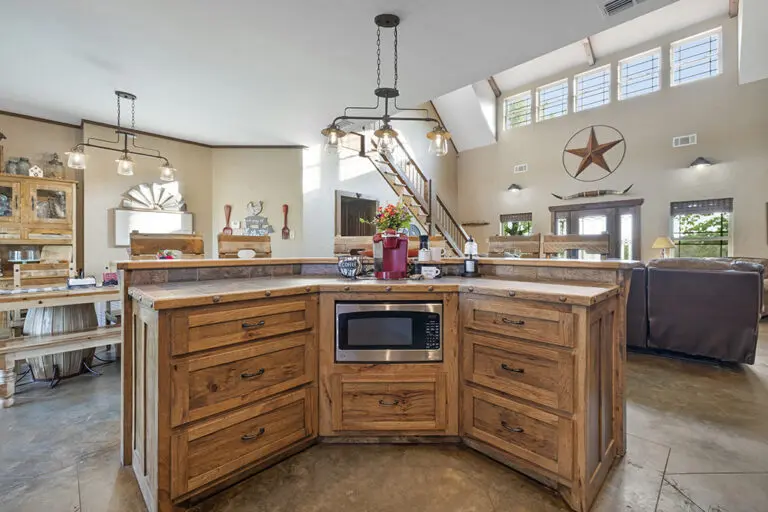 21_684695ff-7e1a-4eb6-9dc6-ad3a959a5e27