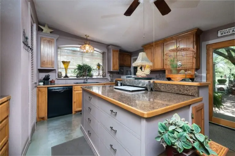 26_ba8b87b4-b356-432b-a603-63aca8f756cf