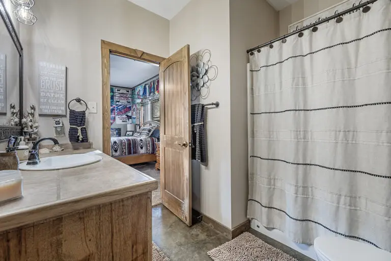 27_b6b0b3b9-6caa-4305-9eb6-3445acd3769a